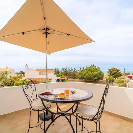Casa Da Coelha By Hellovacations