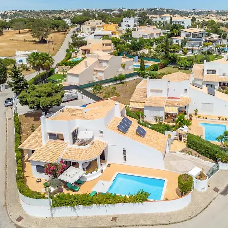 Villa Casa Da Coelha By Hellovacations