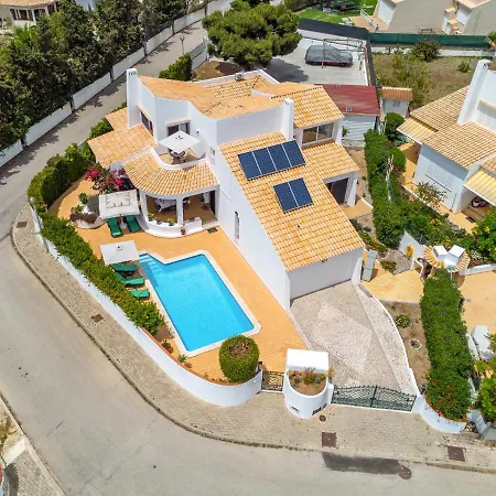 Villa Casa Da Coelha By Hellovacations